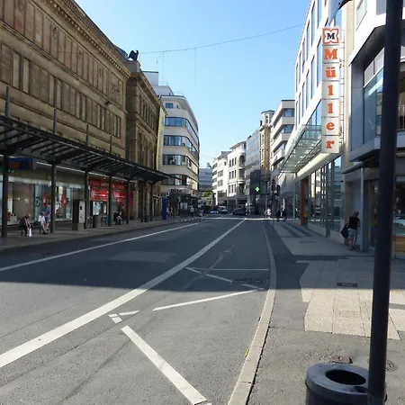 Schwebebahn In Wuppertal, Cleaning Included Апартаменты *